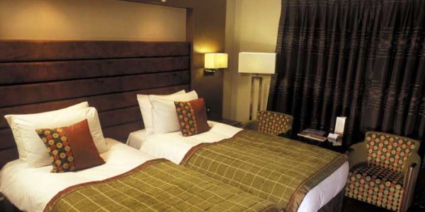 Twin Bedroom