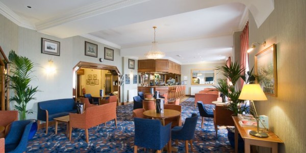 BAR LOUNGE
