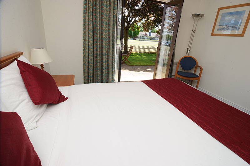 DOUBLE ROOMS