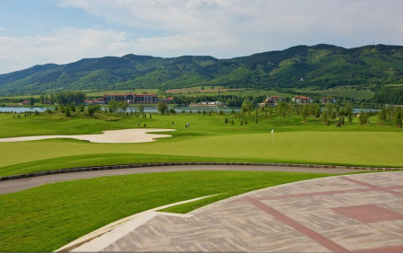 GOLF FIELD
