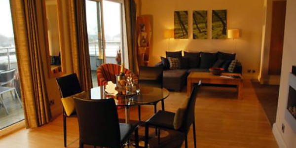 Lounge 2