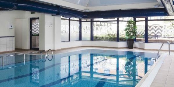 PARK INN RADISSON SWIMMING POOL