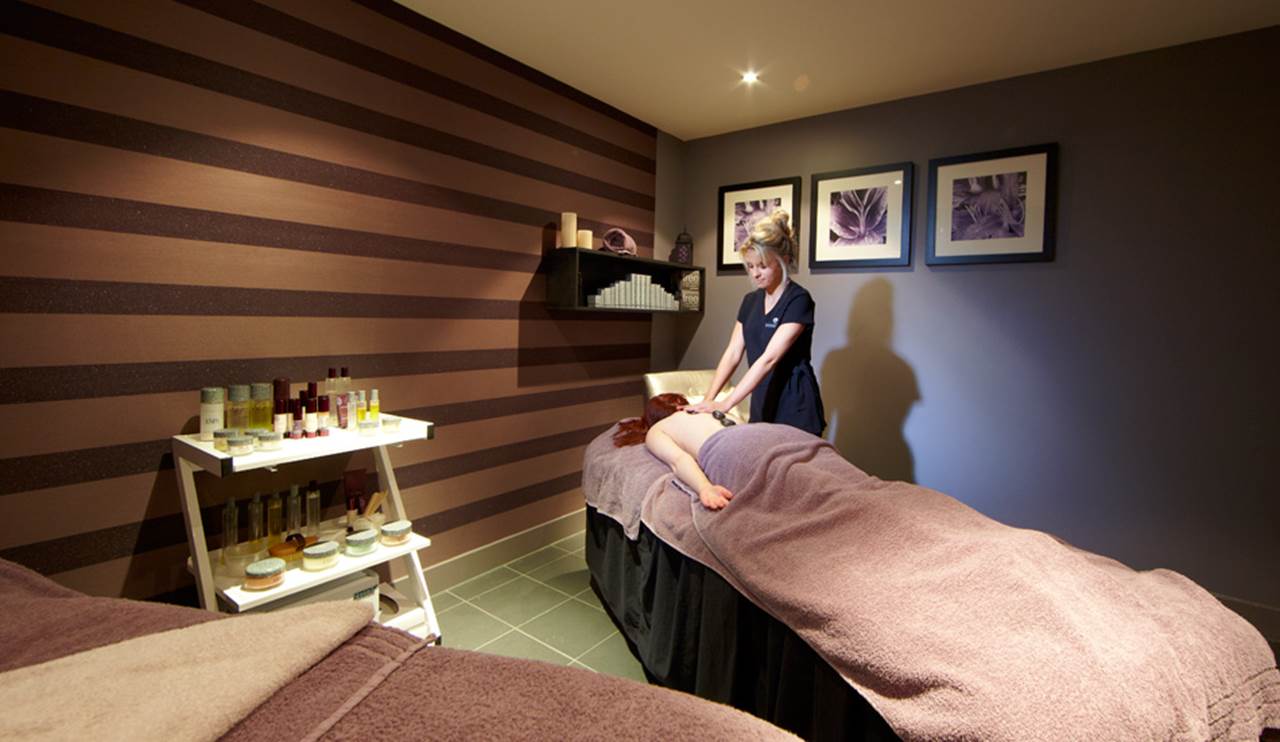 RELAX AT VILLAGE URBAN SPA