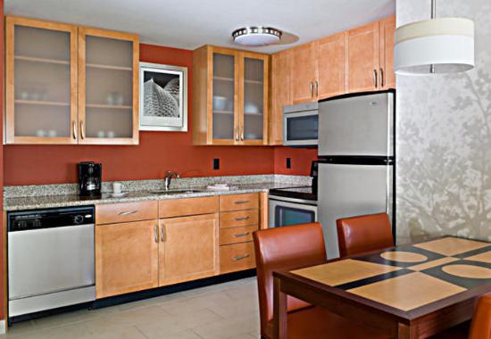 Bedroom Suite Kitchen