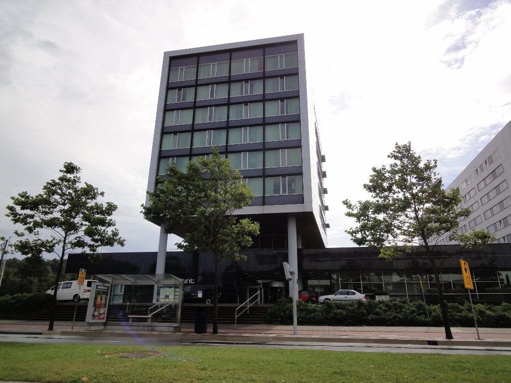 Steigenberger Airport Hotel Amsterdam Parken www.meetingvenues.com