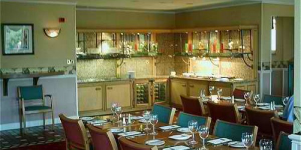 Bar and Lounge