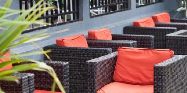 outdoor restaurant