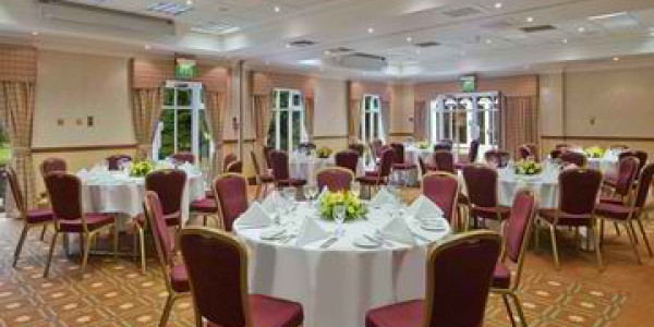 Hilton St Annes Manor Bracknell Berkshire Banquet